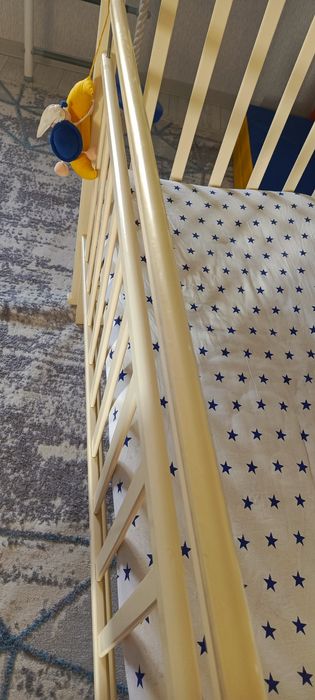 Детская кровать-качалка