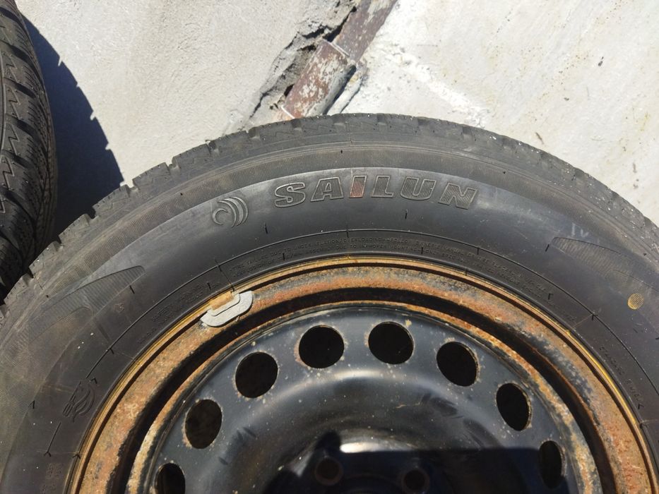 Шины с дисками комплект