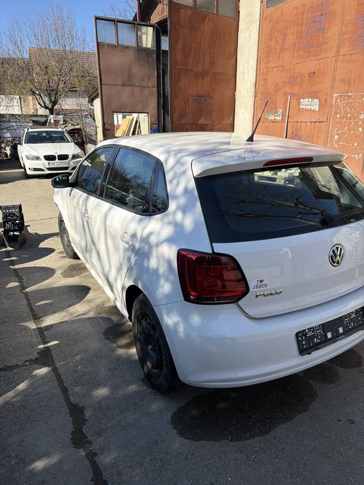 Aripa dreapta Vw Polo 6R2 010-