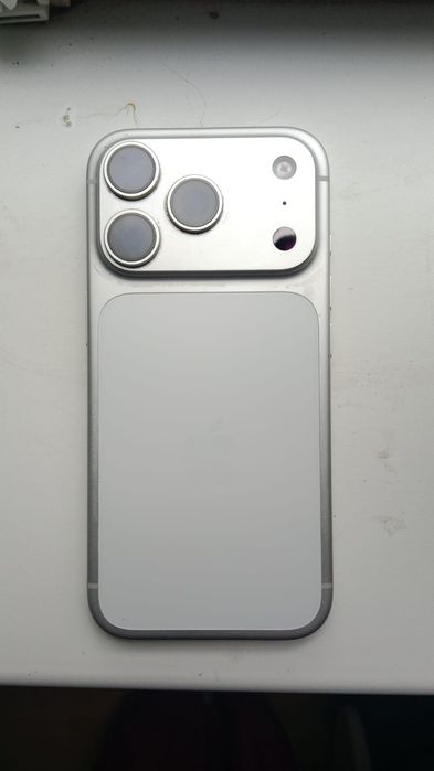 Iphone 17 pro 255gb, 100%, esim