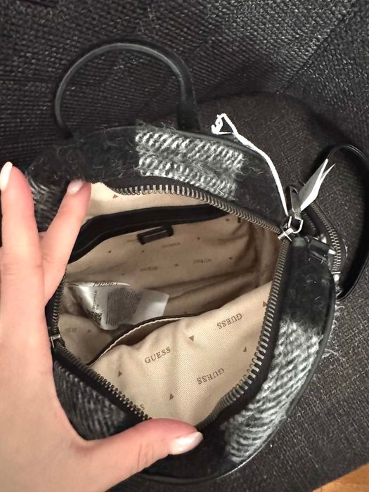 Малка раница Guess