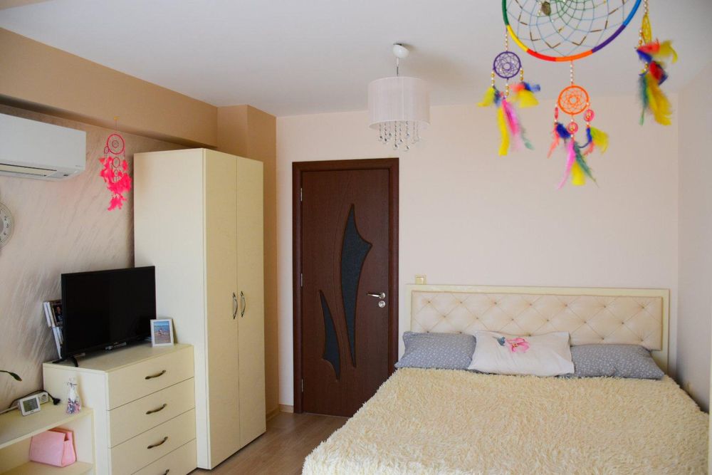 Продава се Четиристаен апартамент в Бургас, Сарафово - 168 кв.м за 1667 €/кв.м - Снимка #3