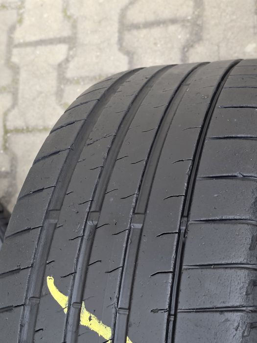 225 45 18 Bridgestone