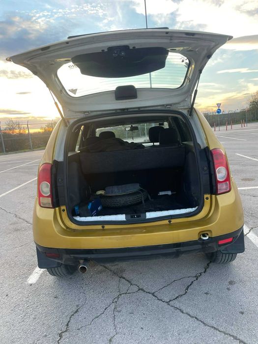 Dacia Duster 1.6 газ/бензин