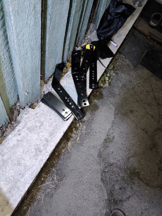 Маркиза на автомобиль