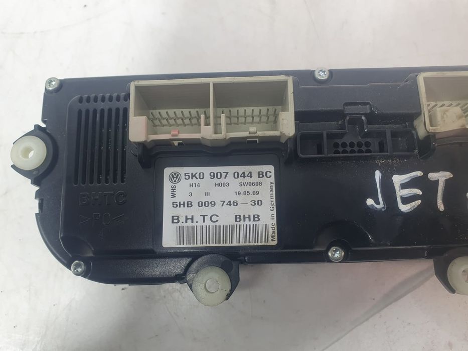 Panou comanda clima climatronic 5hb009746 5k0907044bc Volkswagen Golf 6 (2008 - 2015)