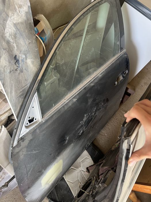 Двери с обшивкой Lexus Gs 300