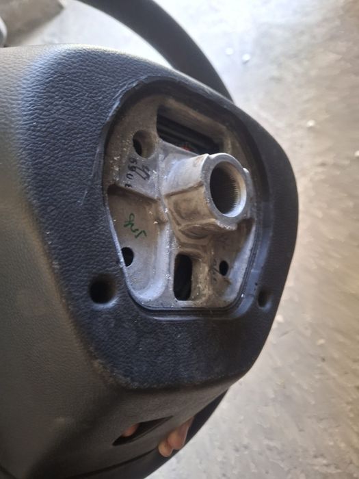 Продам оригиналный завадской рул от малибу 1 с аирбагом завод