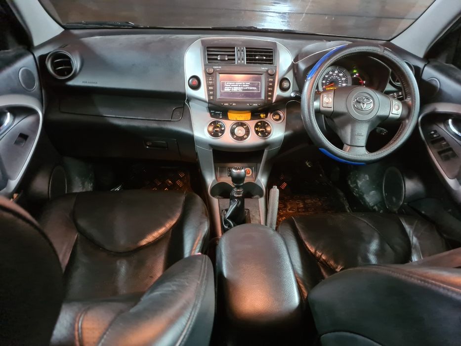 Dezmembrez Toyota Rav 4 2008 2.2 dcat 177