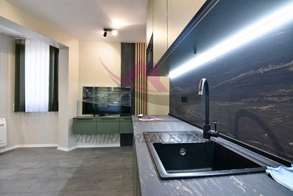 Продава се Двустаен апартамент в Варна, Бриз - 71 кв.м за 2465 €/кв.м - Снимка #3