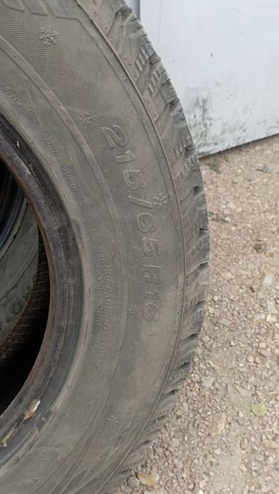 Продам шины б/у 215 / 65 / 16