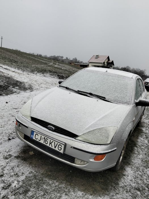Vand ford focus 1.6 benzina