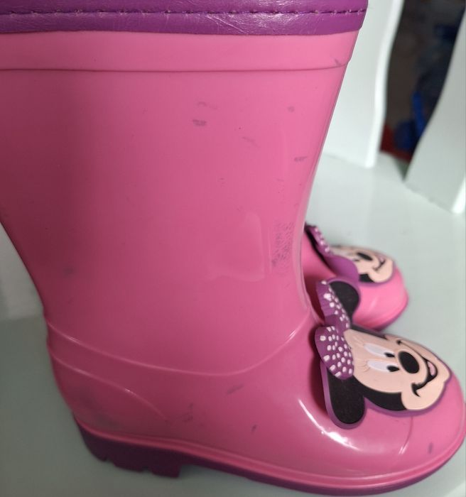 Детски ботуши роави.