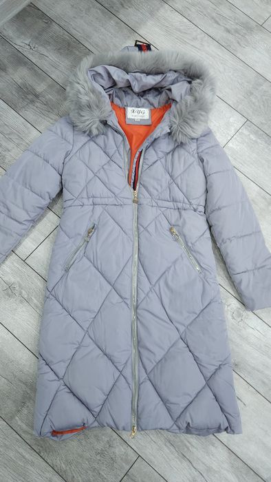 Дамско Яке в сив цвят