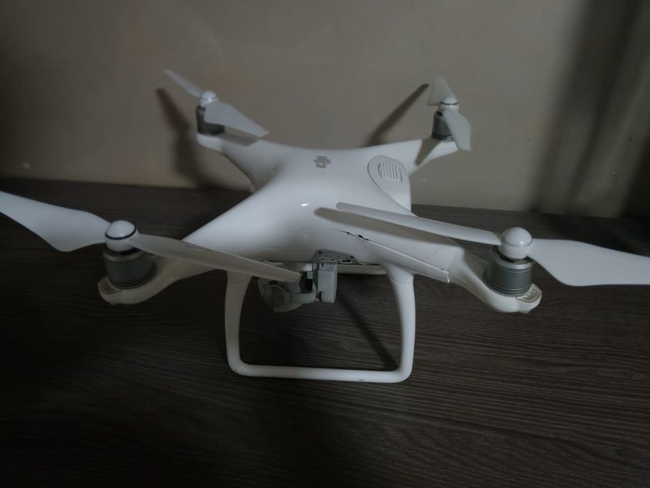 DJI PHANTOM 4 продам