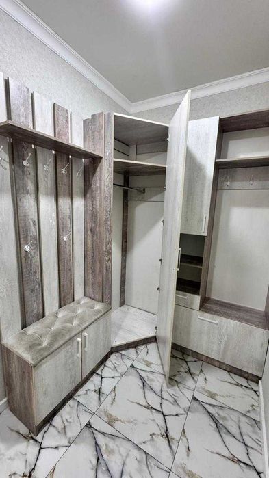 Шкаф в прихожую, угловой
