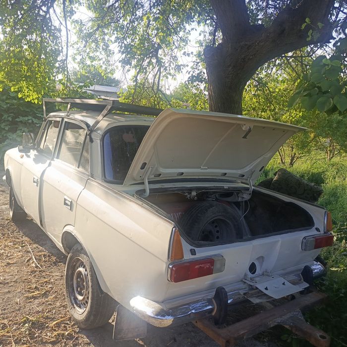 Москвич 412 sotiladi. Tachkasi bilan