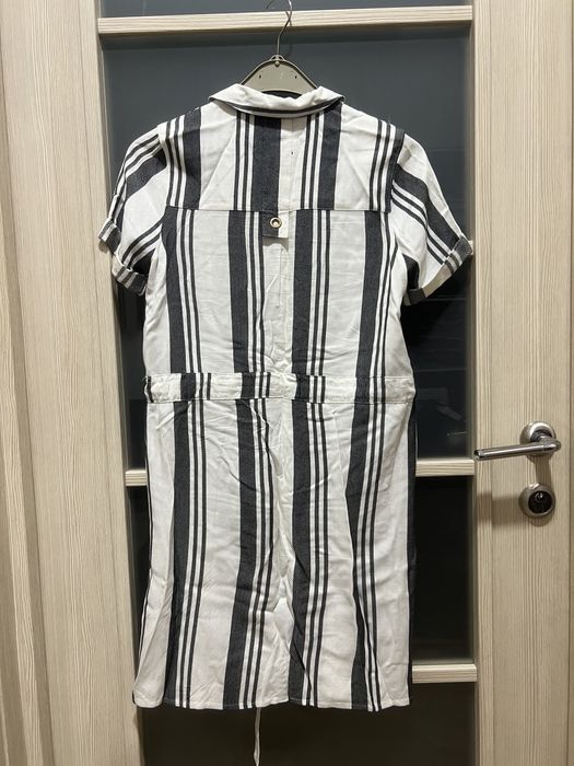 Платье в полоску