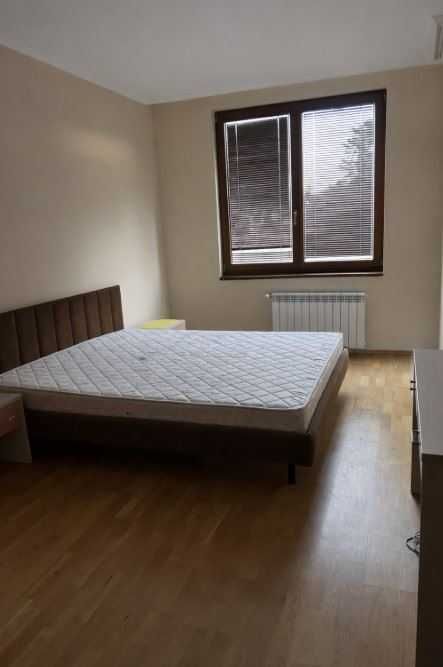 Дава се под наем Тристаен апартамент в София, Бояна - 150 кв.м за 547.23 € - Снимка #2