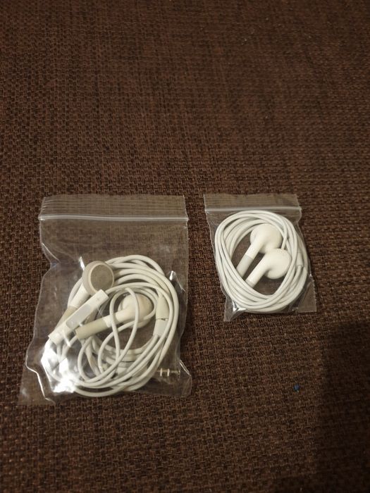 Casti originale clasice Apple iPod cu si fara telecomanda pe fir