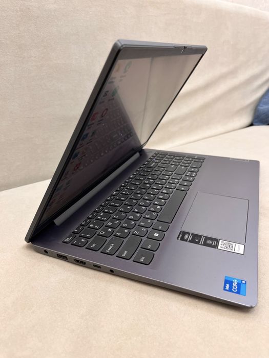 Ноутбук Lenovo IdeaPad 3 15IAU7
