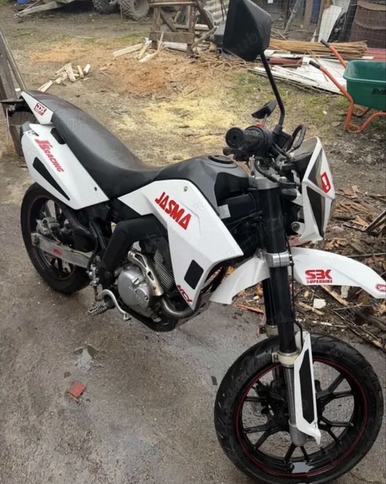 Vând supermoto 125