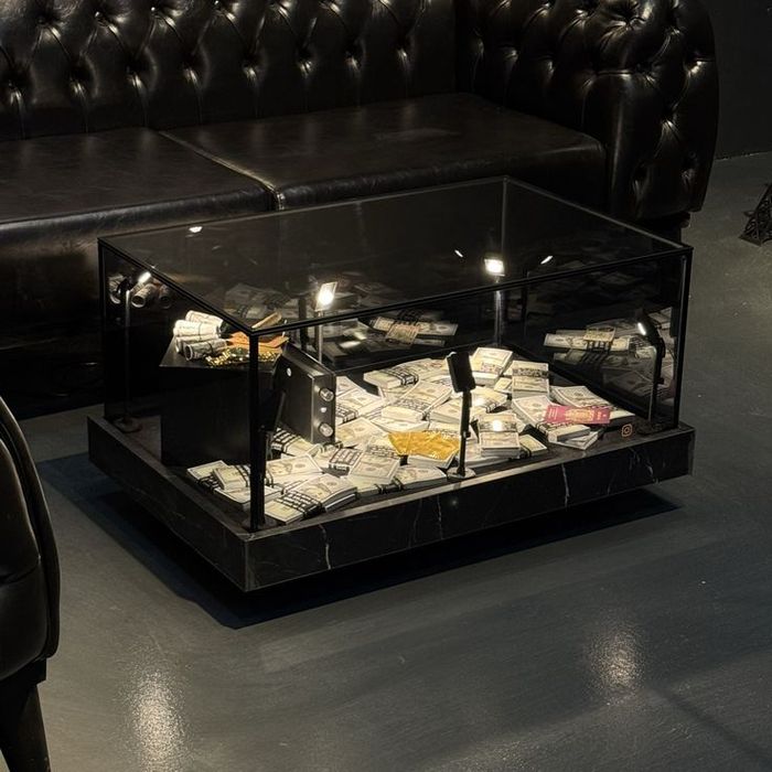 Журнальный столик премиум классв