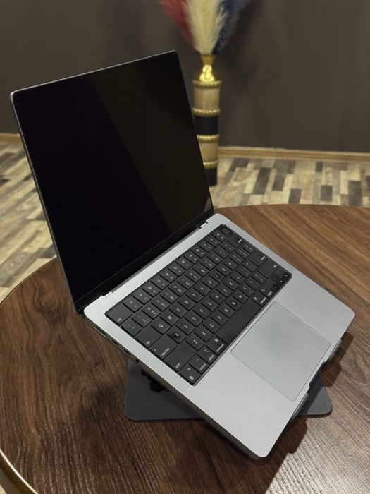 Macbook Pro M1 14inch 32/512