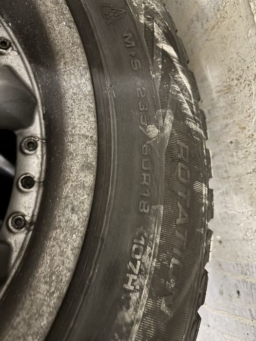 Pachet 2 seturi anvelope iarna plus 1 set jante