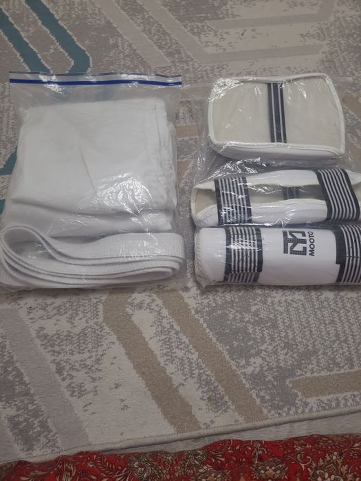 Тхаиквандо с шитками СРОЧНО !