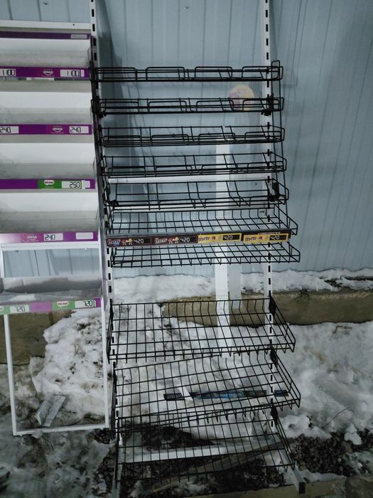 Металлический стеляж