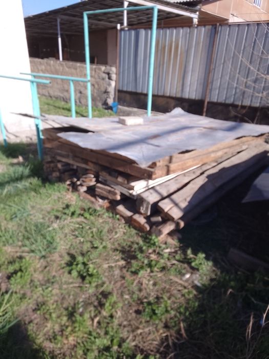 Продам дрова примерно один Газель сухие