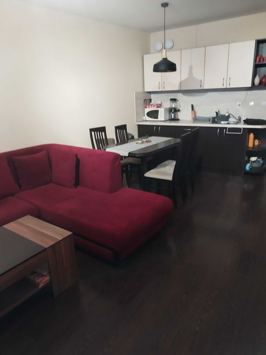 ТРИСТАЕН, Идеален център