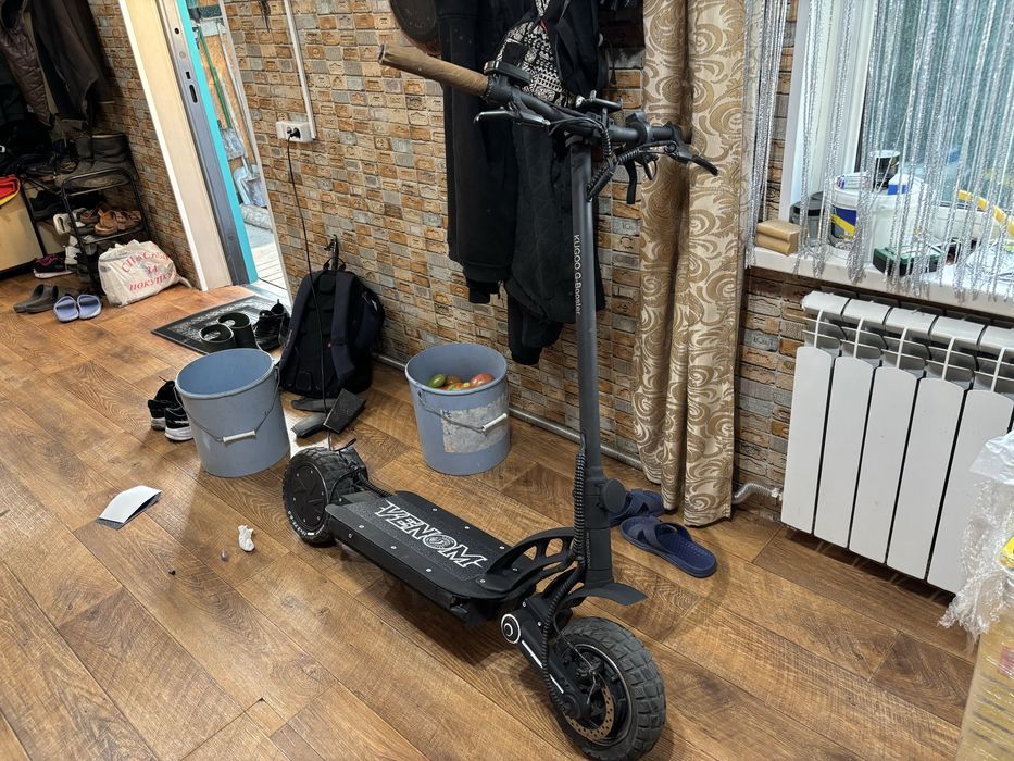 Продам электросамокта и электроскутер
