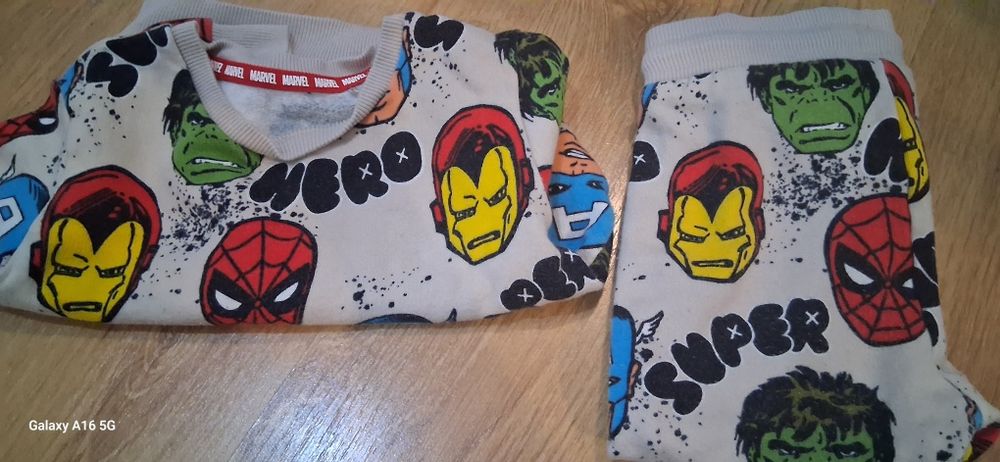 Hainute baieti marime 86