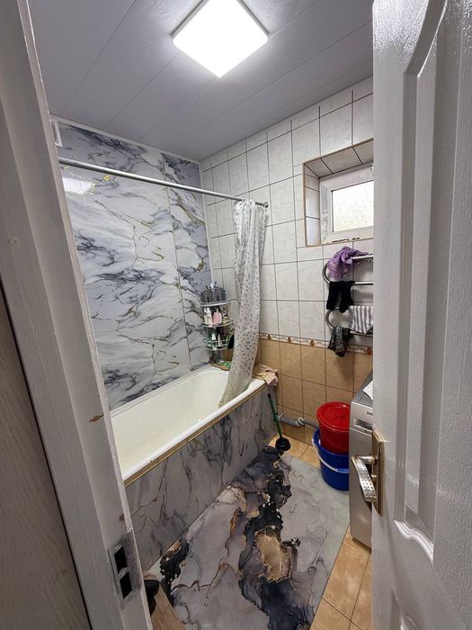 Eshonguzar da 2 xonali kvartira sotiladi. 2.2.4