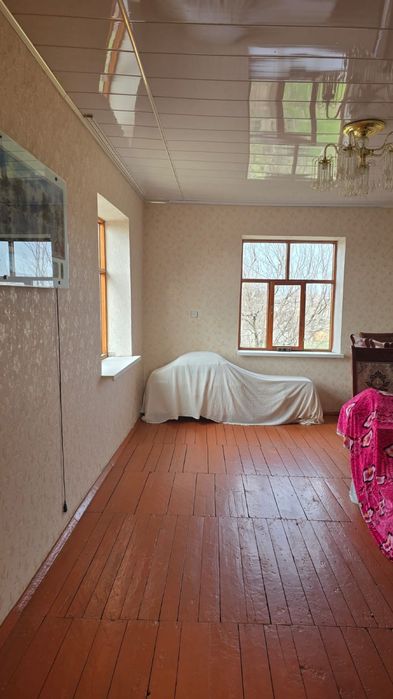 Үй сатылады бозарықта