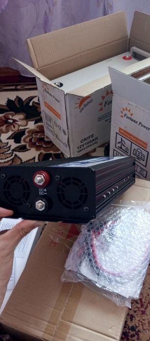 12/24V UNIVERSAL INVERTOR 5500W Toza sinus. Rabochy holatda