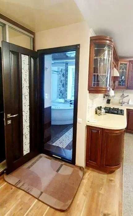 Двустаен имот в кв.Банишора
