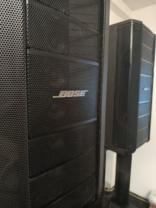 Bose F1 line array