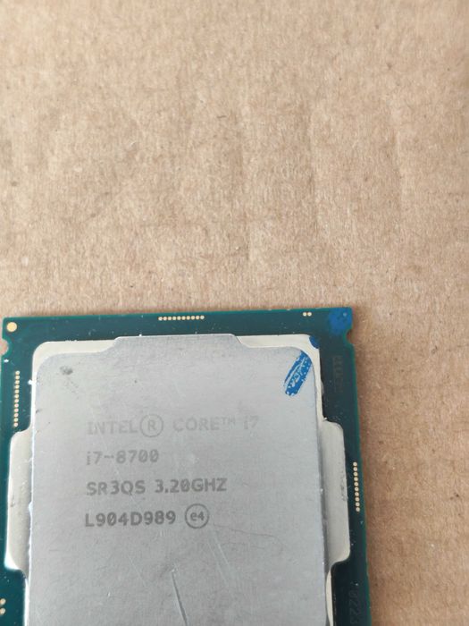 Procesor I7 8700 socket 1151 V2 vandut