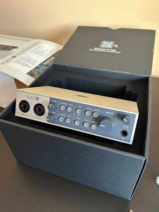 Interfață Audio UAD Volt 4