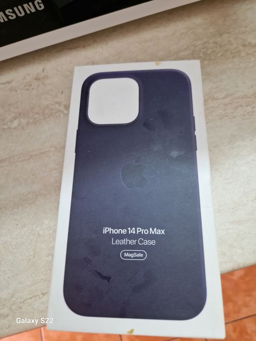 Vand Husa iPhone 14 Pro Max
