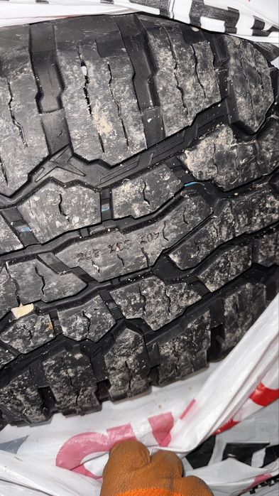 Nokian 265/65 R18