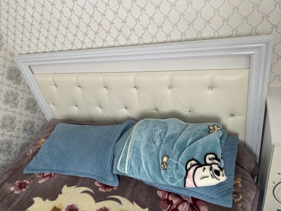 Кровать кровать кровать