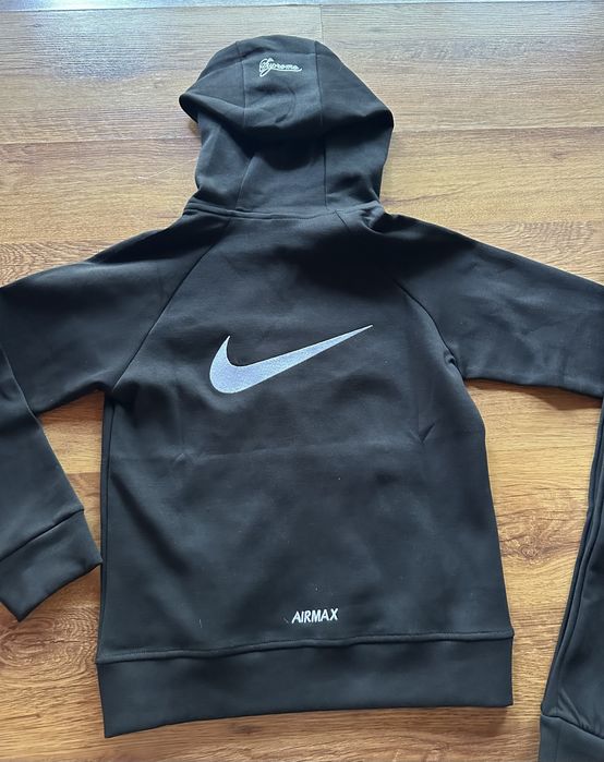 Детски,памучен,черен екип Nike с бродирано лого на гърба