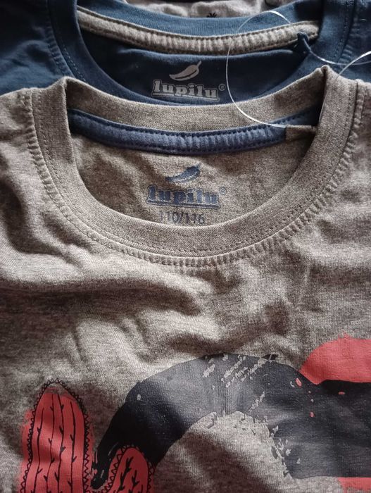 Детски тениски за момче.Тенеските са Збр в комплект,размера е 110/116