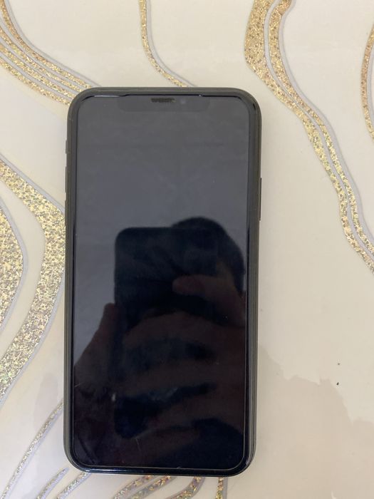 Продам iPhone XR 128 ГБ
