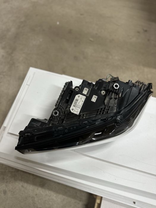 Левая фара BMW 5 серии G30