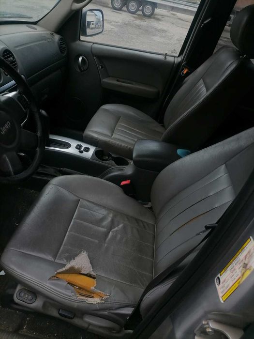 Jeep Cherokee 2,8 CDI, Джип Чероки на части!
Март 2007